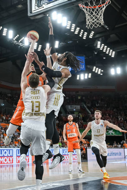 边锋奥利 边锋奥利